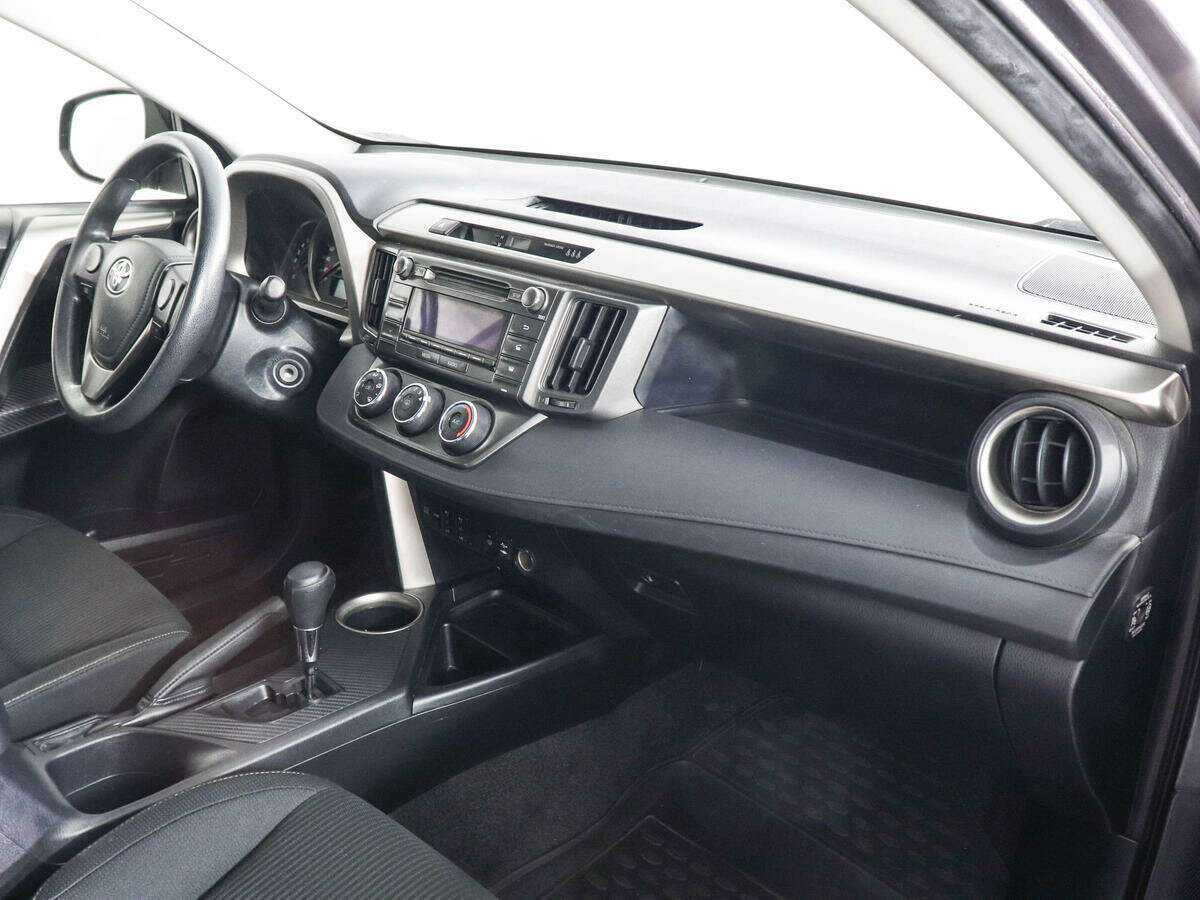 Toyota RAV4 2014 года с пробегом. Фото: #9