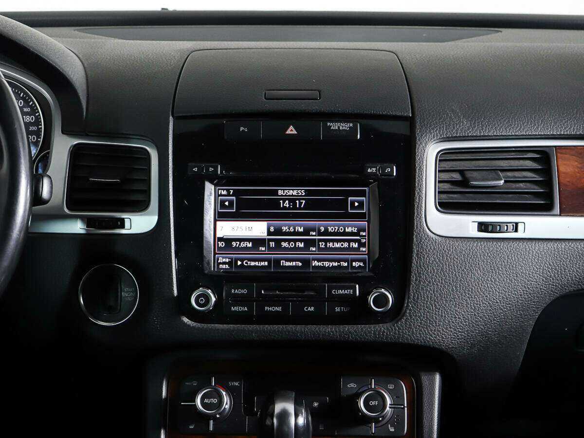 Б/У Фольксваген Туарег 2013 года. Фото: #11