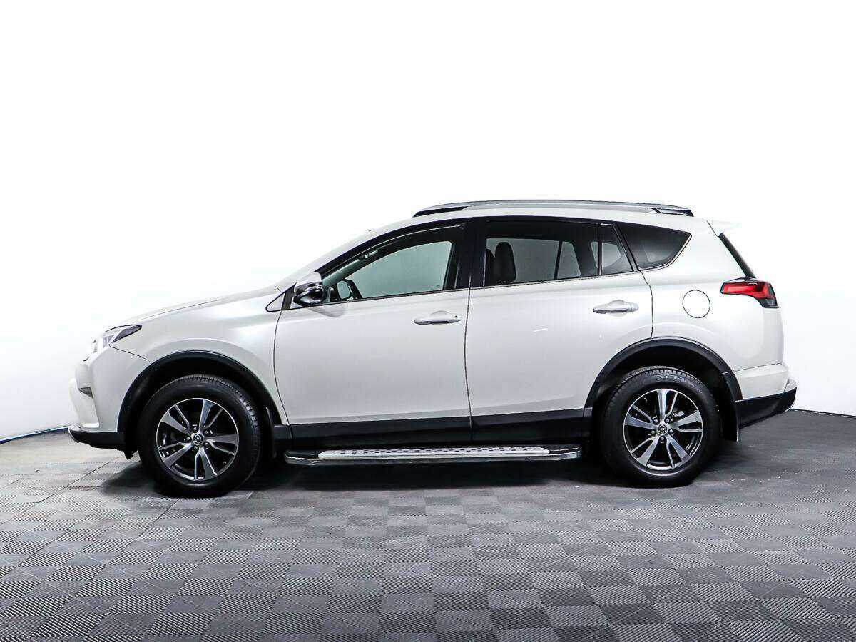 Toyota RAV4 2018 года с пробегом. Фото: #6