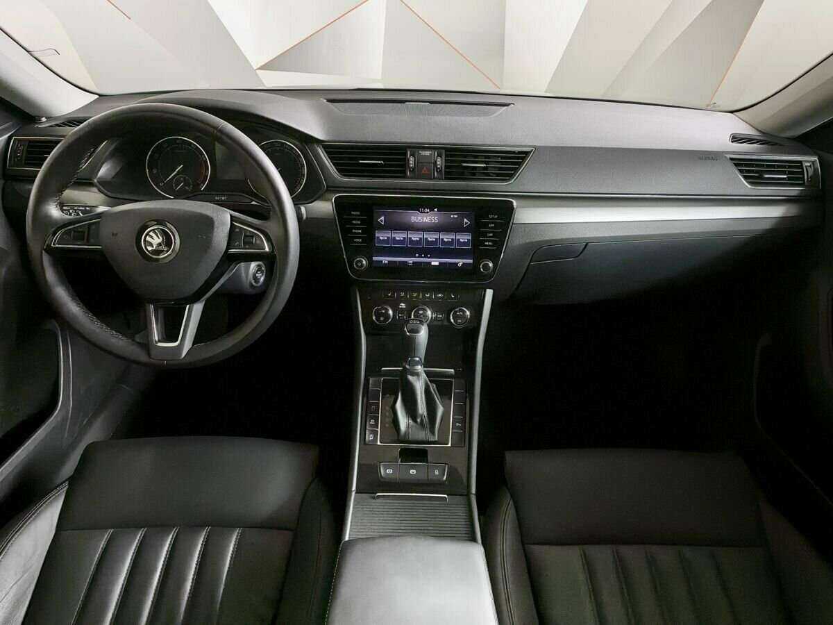 Skoda Superb 2017 года с пробегом. Фото: #9