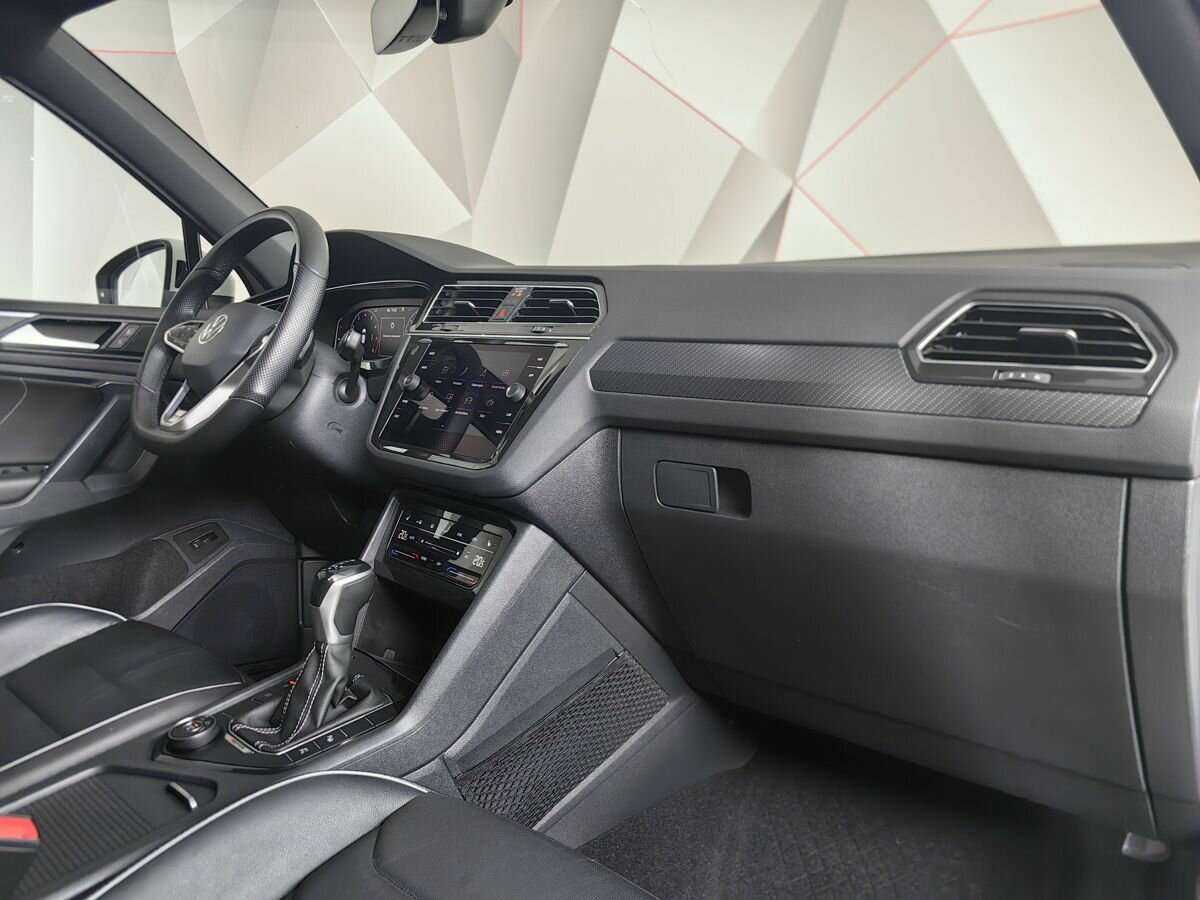 Volkswagen Tiguan 2021 года с пробегом. Фото: #8