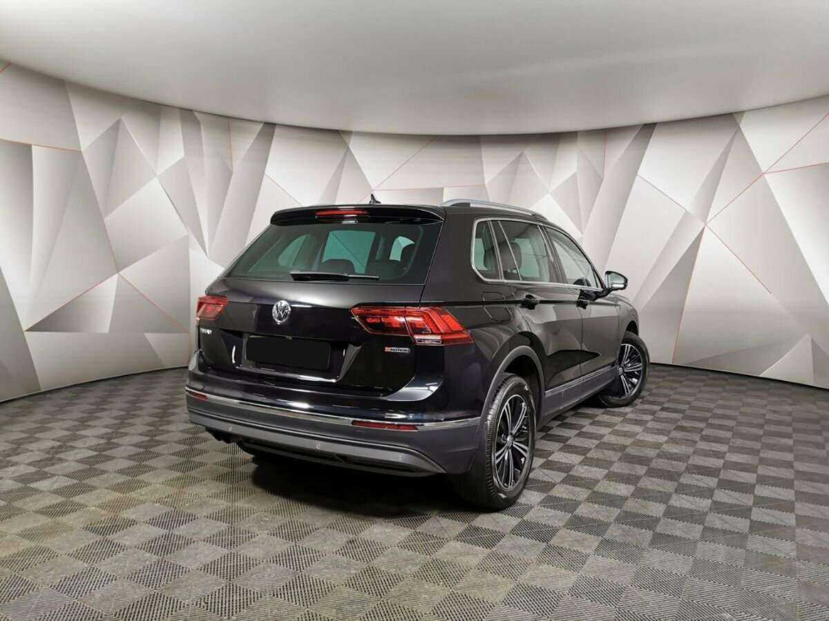 Volkswagen Tiguan 2019 года с пробегом. Фото: #1