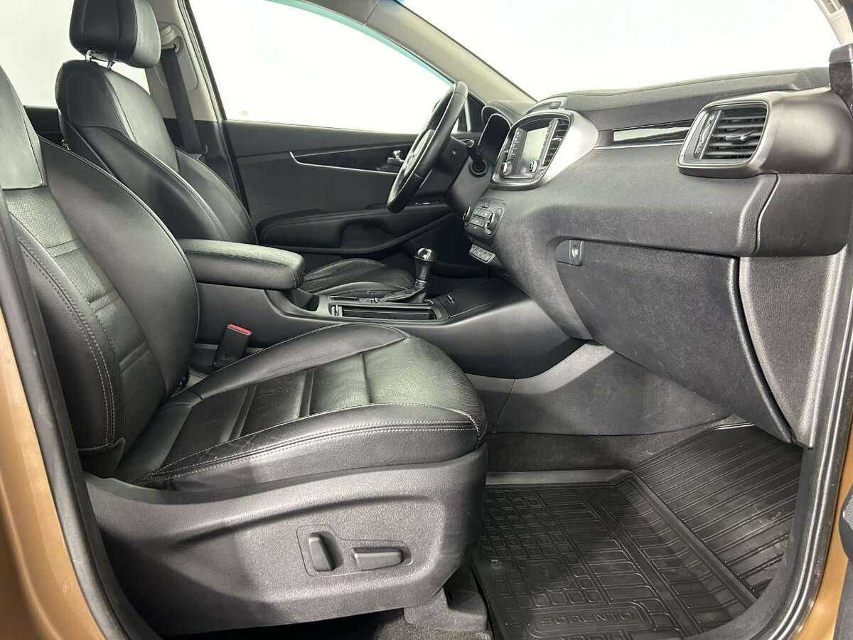 Б/У Киа Соренто 2017 года. Фото: #11