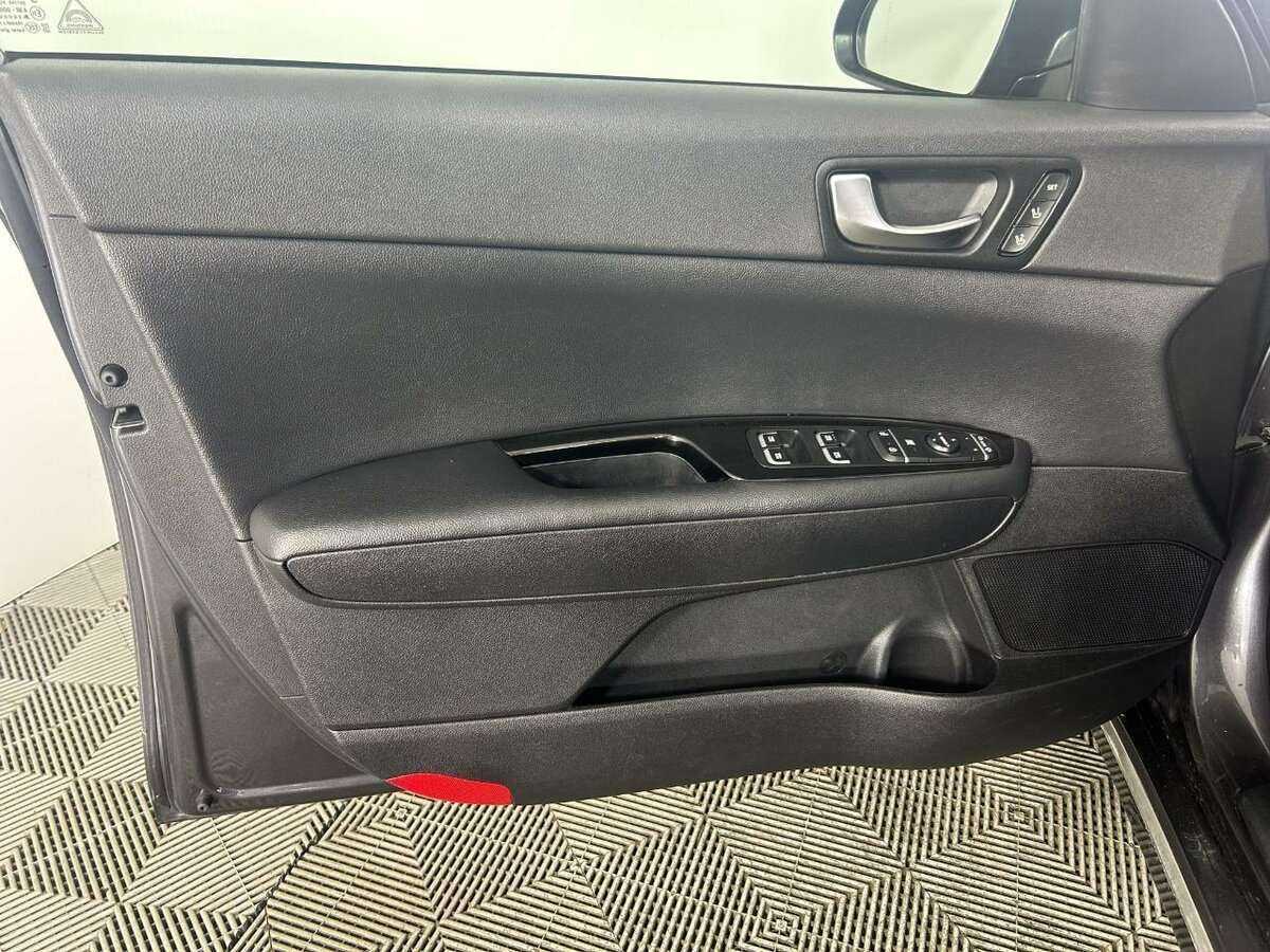 Б/У Киа Оптима 2017 года. Фото: #7