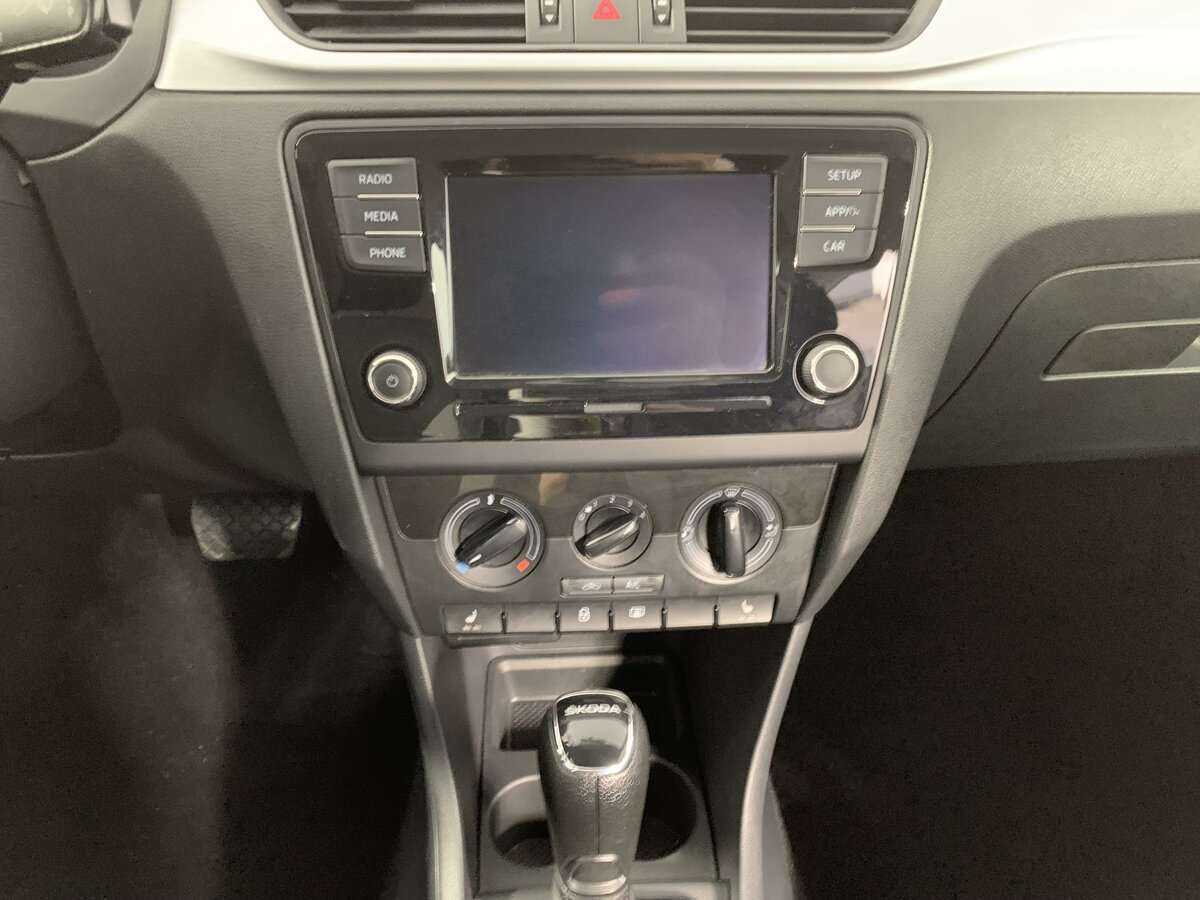 Б/У Шкода Рапид 2019 года. Фото: #12