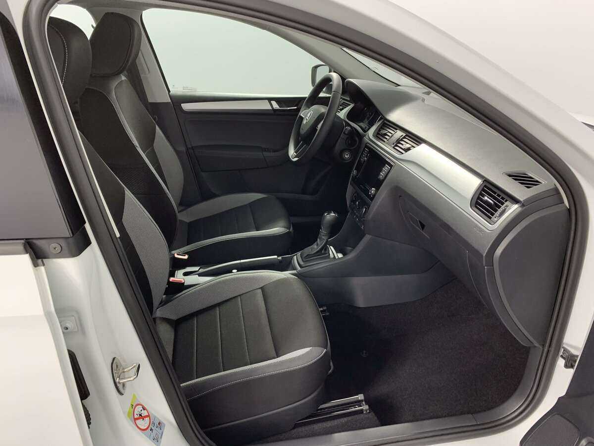 Б/У Шкода Рапид 2019 года. Фото: #16