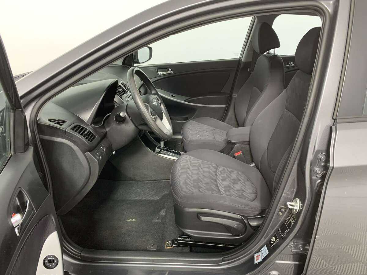 Б/У Хендай Солярис 2013 года. Фото: #13