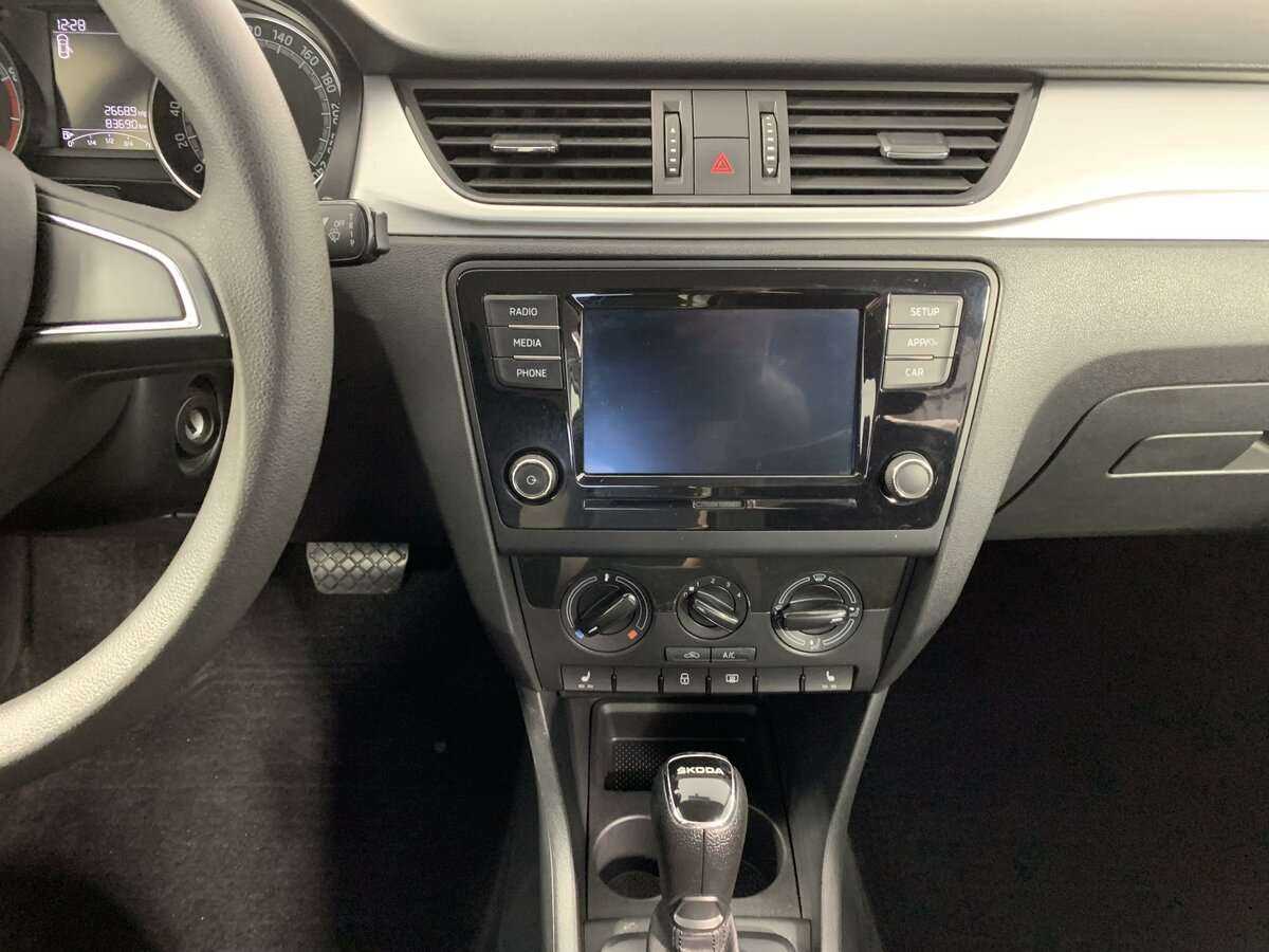 Skoda Rapid 2019 года с пробегом. Фото: #11