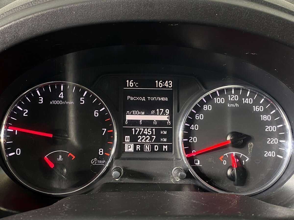 Б/У Ниссан Икс-Трейл 2012 года. Фото: #15