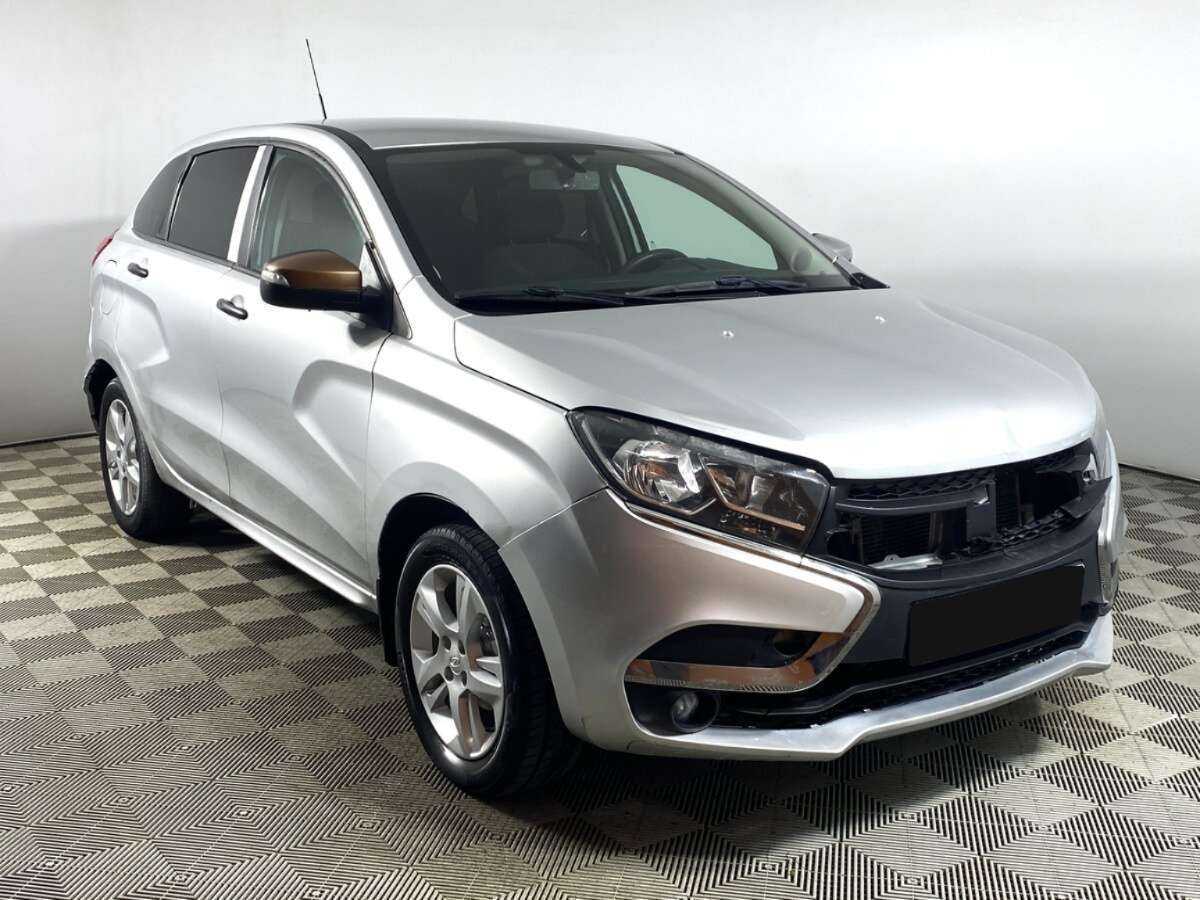 Б/У Лада (ВАЗ) ИКСРЭЙ 2016 года. Фото: #1