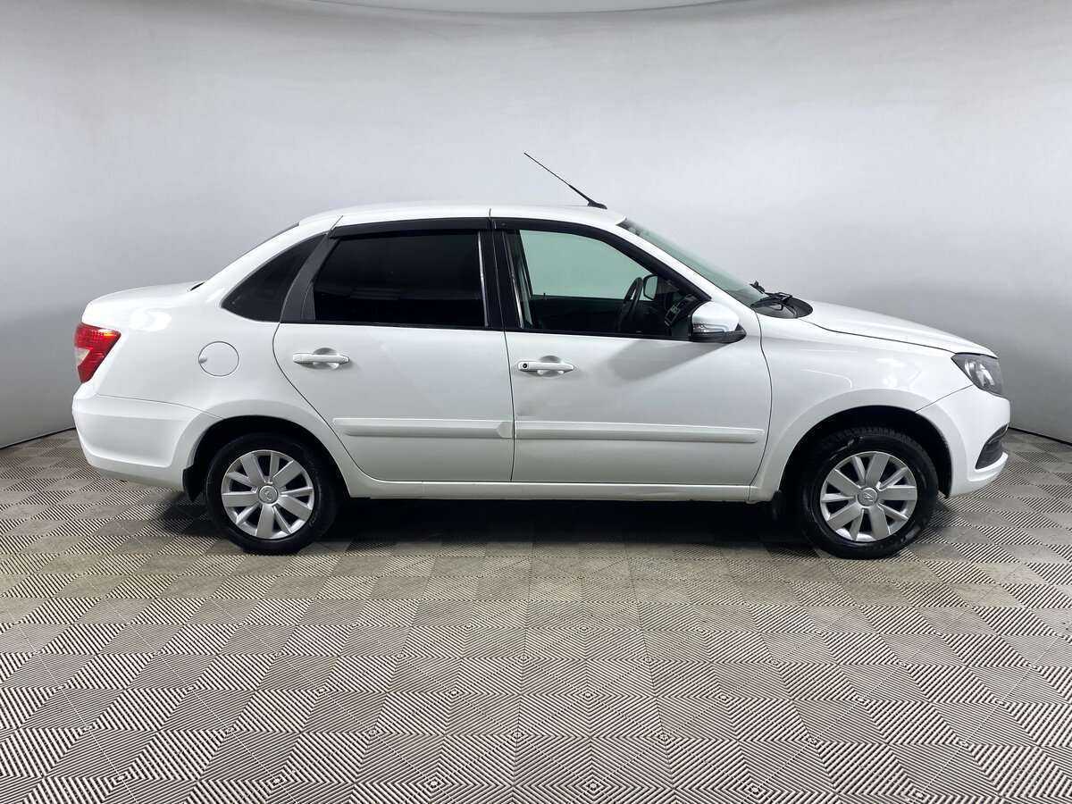 Б/У Лада (ВАЗ) Гранта 2022 года. Фото: #3