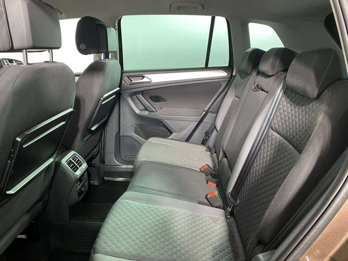 Б/У Фольксваген Тигуан 2017 года. Фото: #10