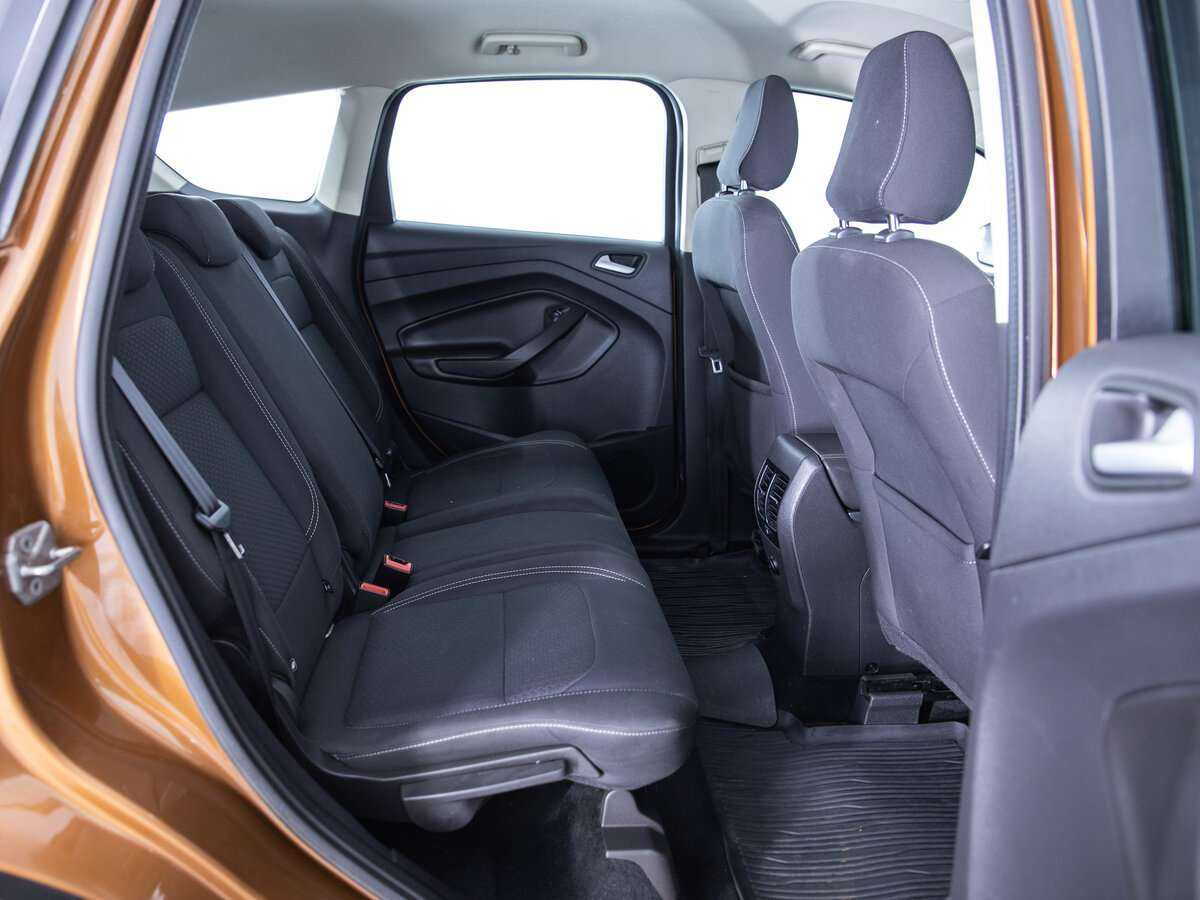 Б/У Форд Куга 2017 года. Фото: #15