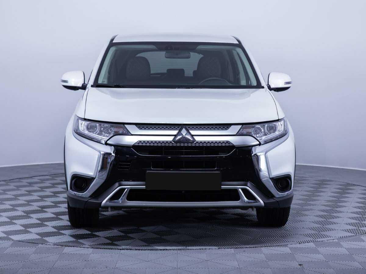 Mitsubishi Outlander 2020 года с пробегом. Фото: #1