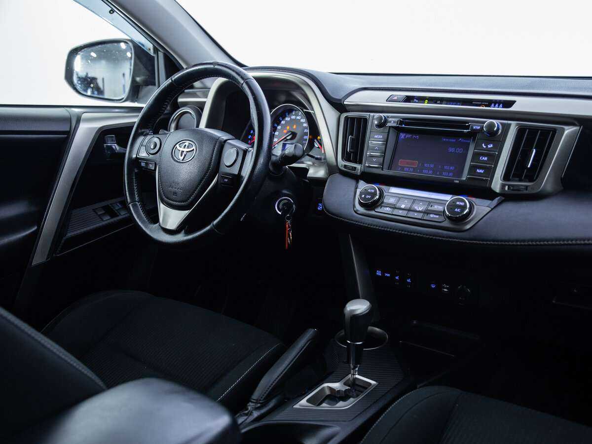 Б/У Тойота Рав4 2013 года. Фото: #10