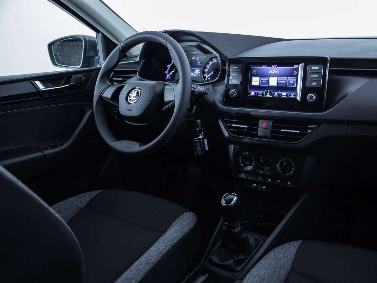 Б/У Шкода Рапид 2021 года. Фото: #8