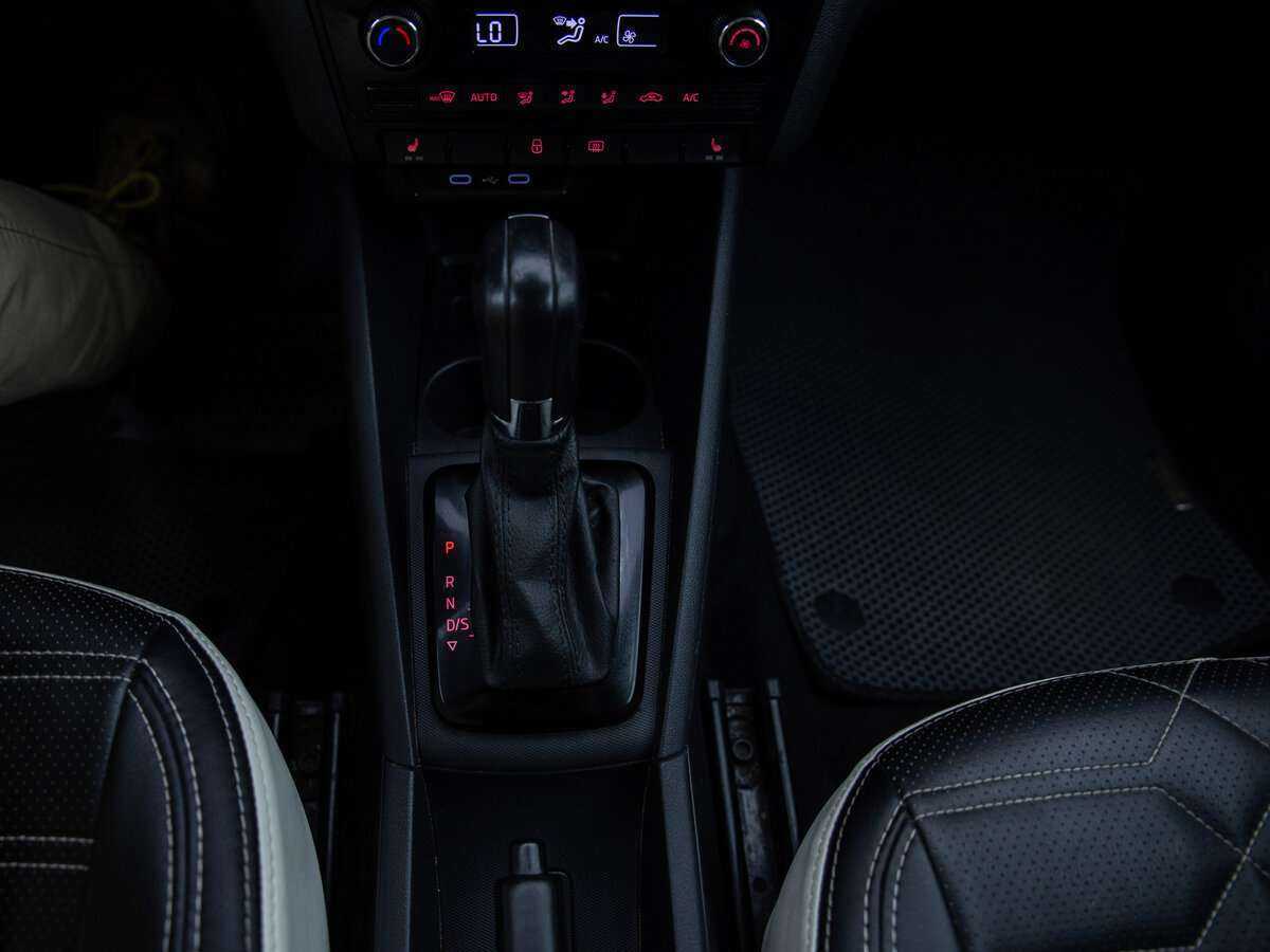 Б/У Фольксваген Поло 2020 года. Фото: #14