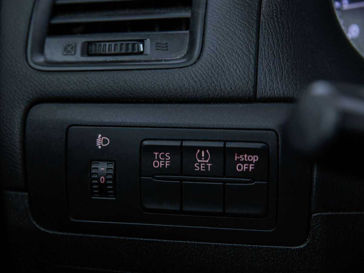 Б/У Мазда Ц-Икс-5 2014 года. Фото: #11