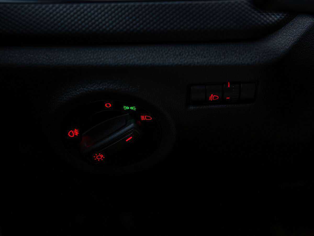 Б/У Фольксваген Поло 2020 года. Фото: #15