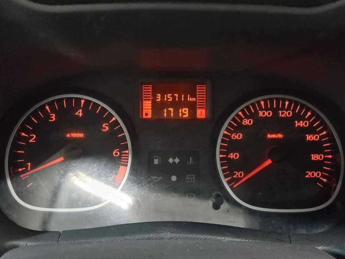 Б/У Рено Дастер 2013 года. Фото: #11