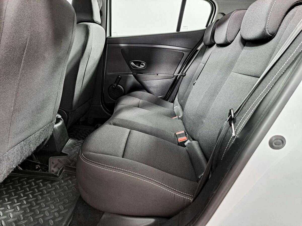 Б/У Рено Меган 2013 года. Фото: #9