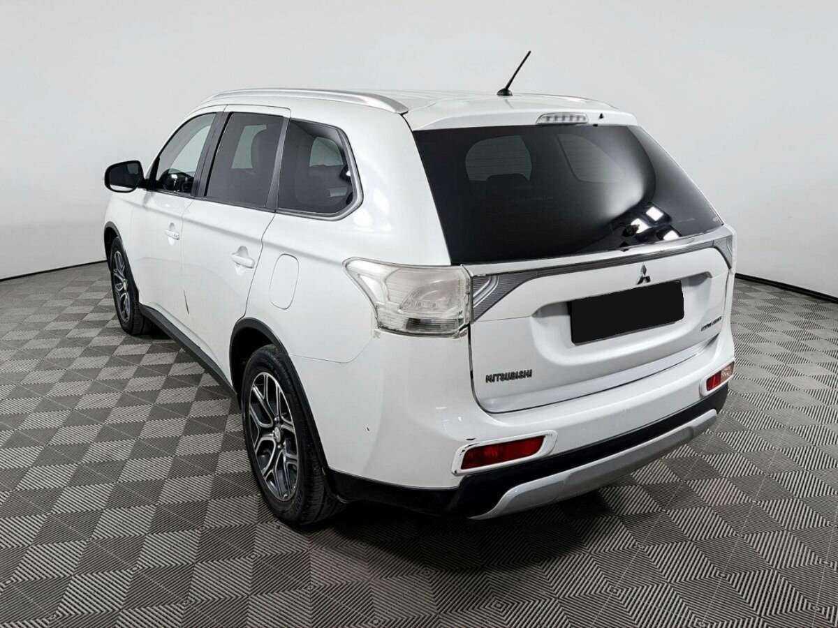 Mitsubishi Outlander 2014 года с пробегом. Фото: #5