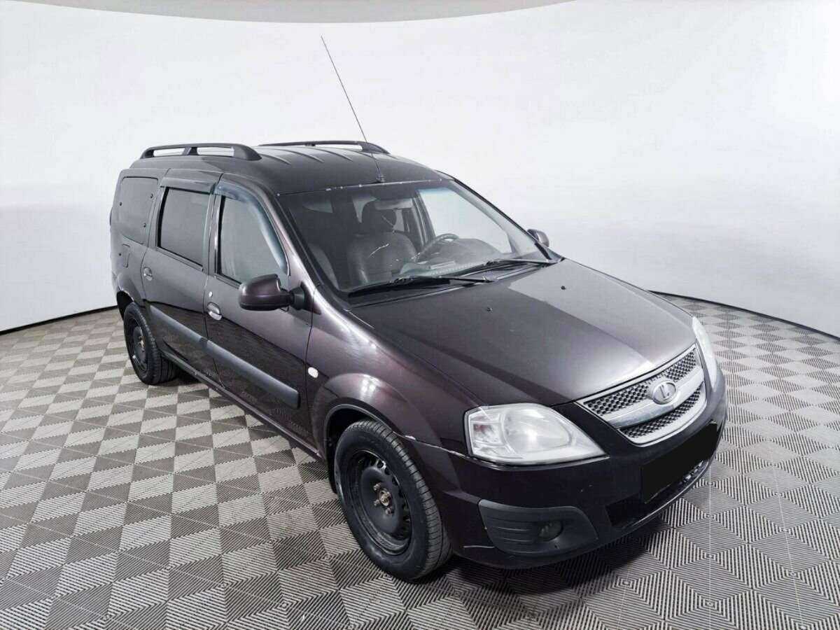 Б/У Лада (ВАЗ) Ларгус 2015 года. Фото: #2