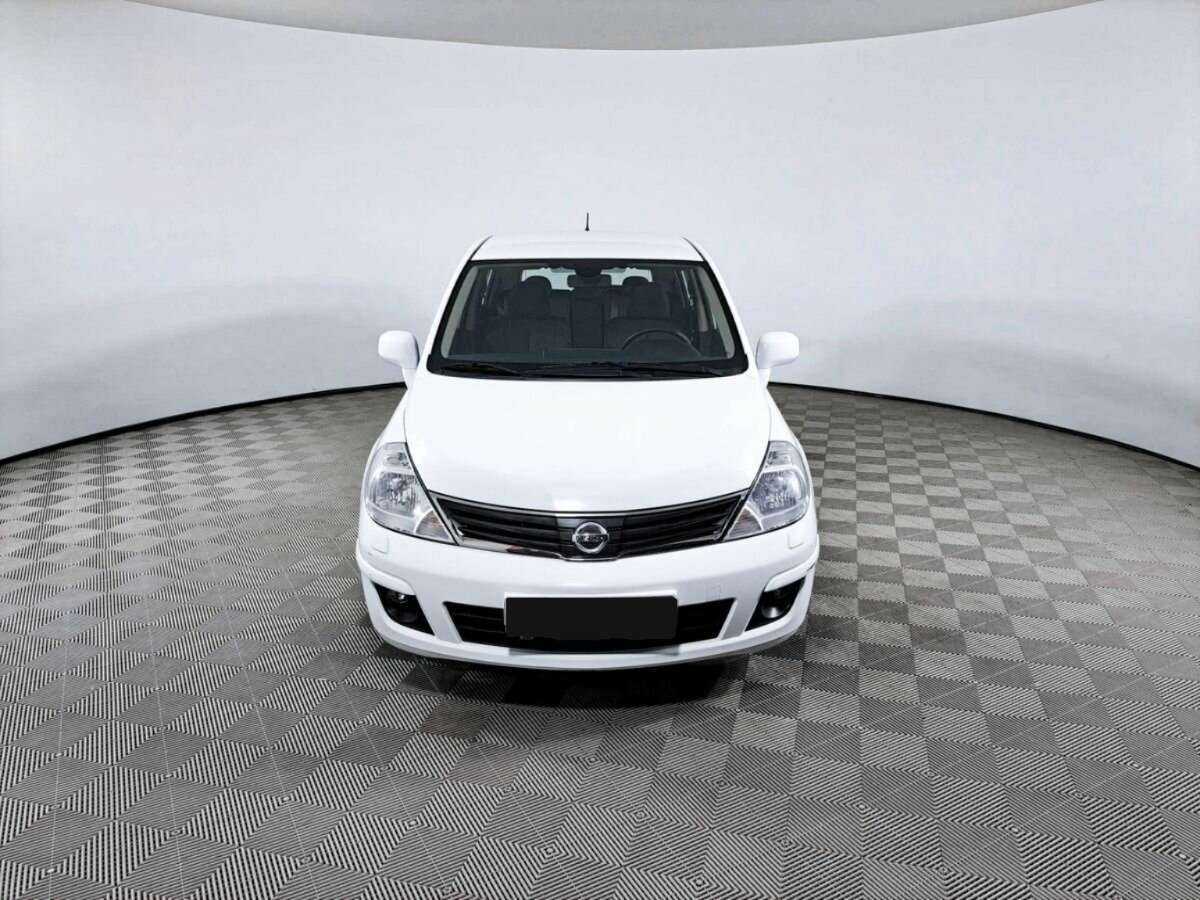 Nissan Tiida 2012 года с пробегом. Фото: #1