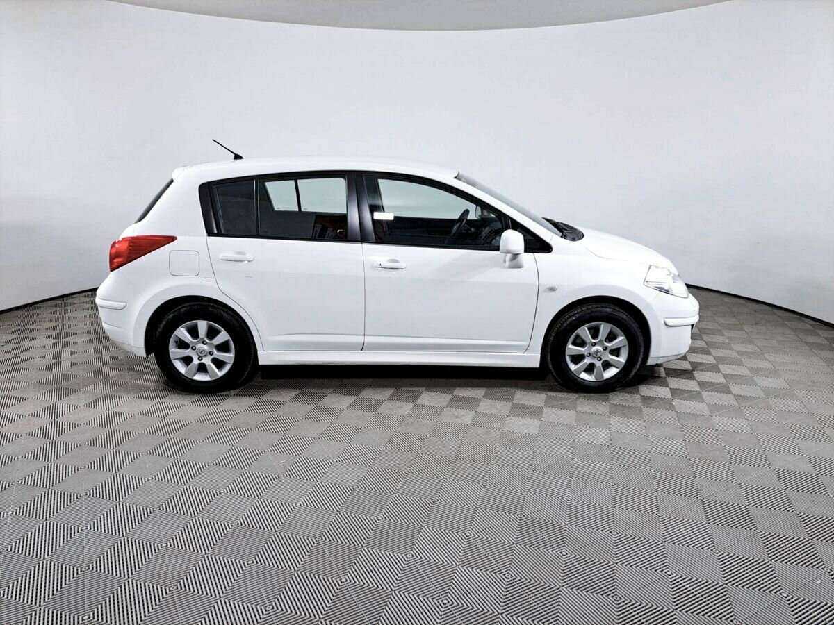Nissan Tiida 2012 года с пробегом. Фото: #3