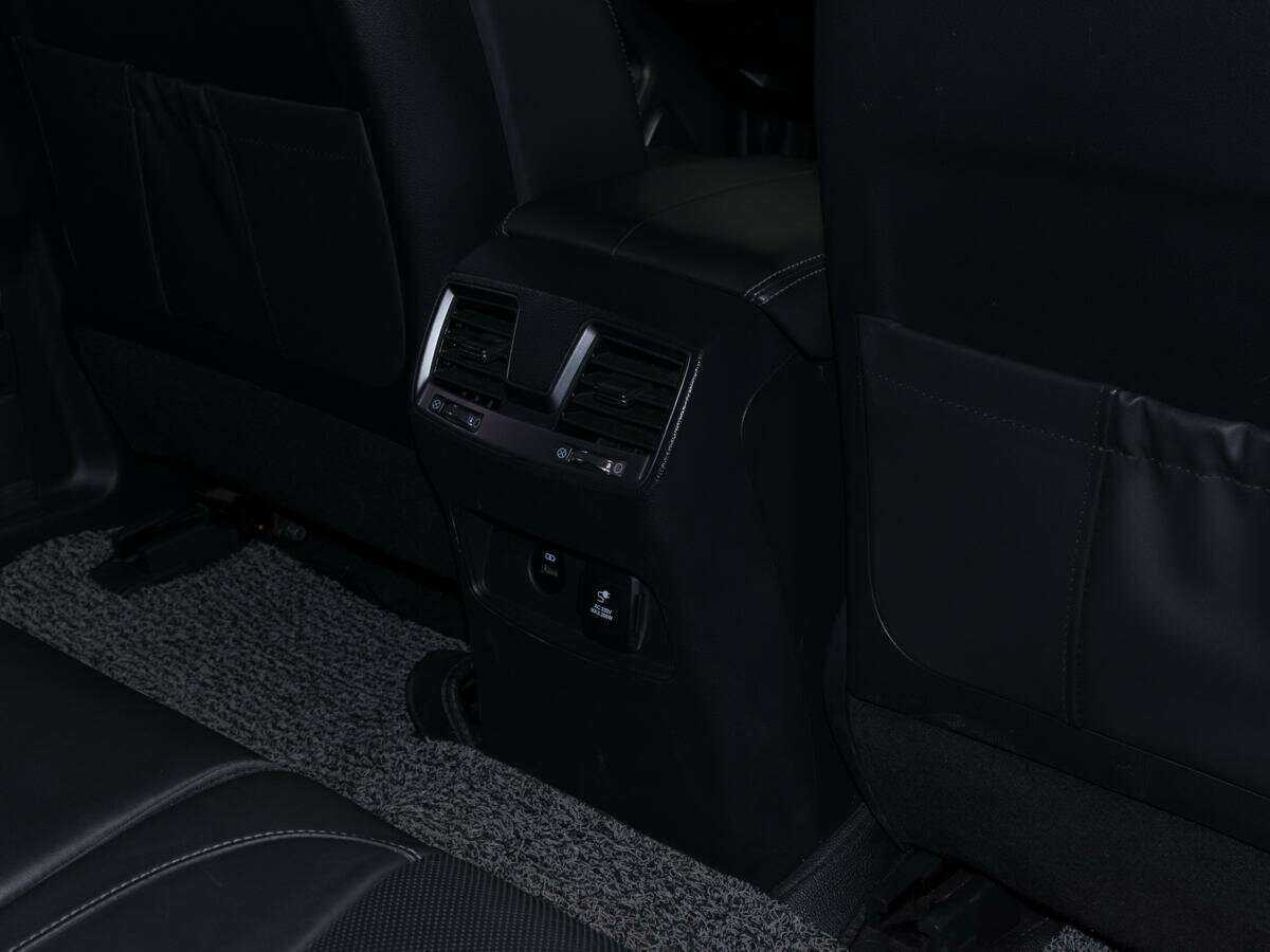 SsangYong Rexton 2019 года с пробегом. Фото: #8