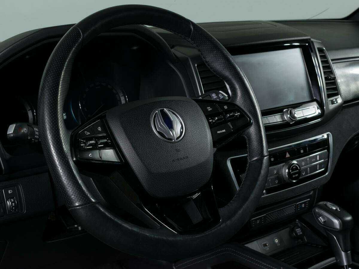 SsangYong Rexton 2019 года с пробегом. Фото: #11