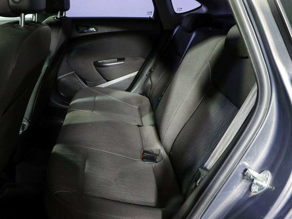 Б/У Опель Астра 2014 года. Фото: #7