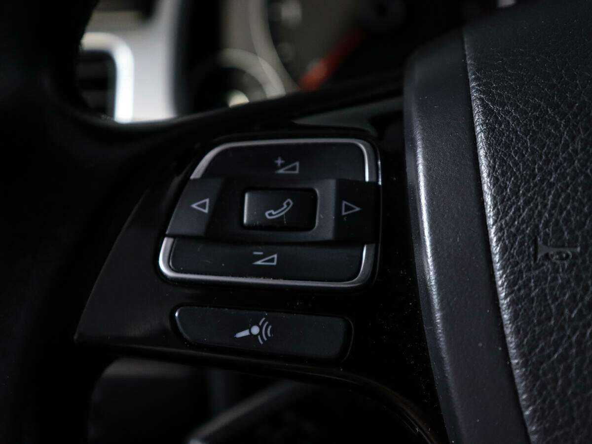 Б/У Фольксваген Туарег 2012 года. Фото: #21