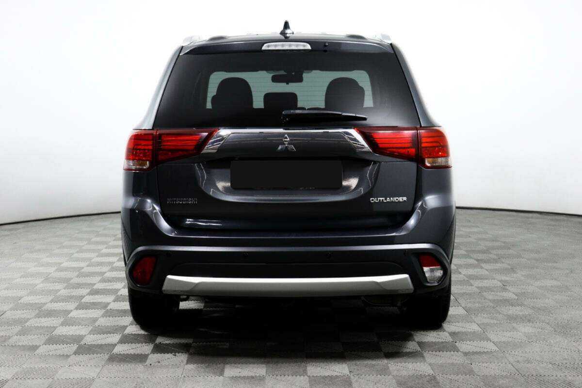 Mitsubishi Outlander 2018 года с пробегом. Фото: #5