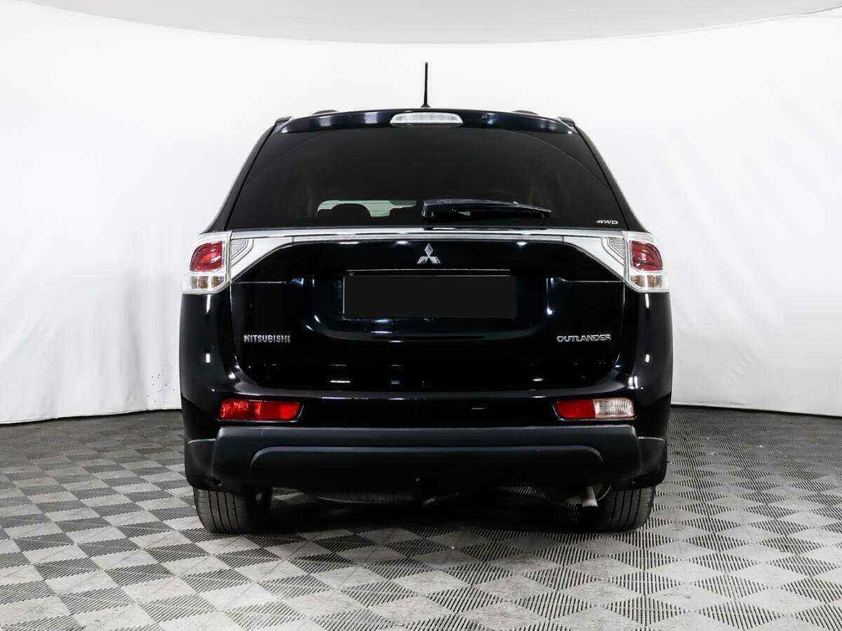 Mitsubishi Outlander 2013 года с пробегом. Фото: #5