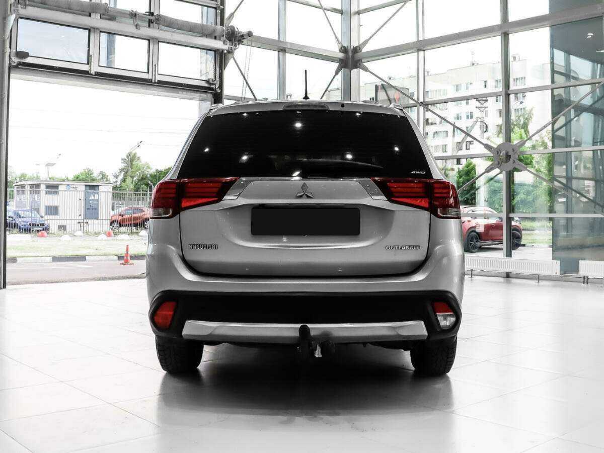 Mitsubishi Outlander 2016 года с пробегом. Фото: #5