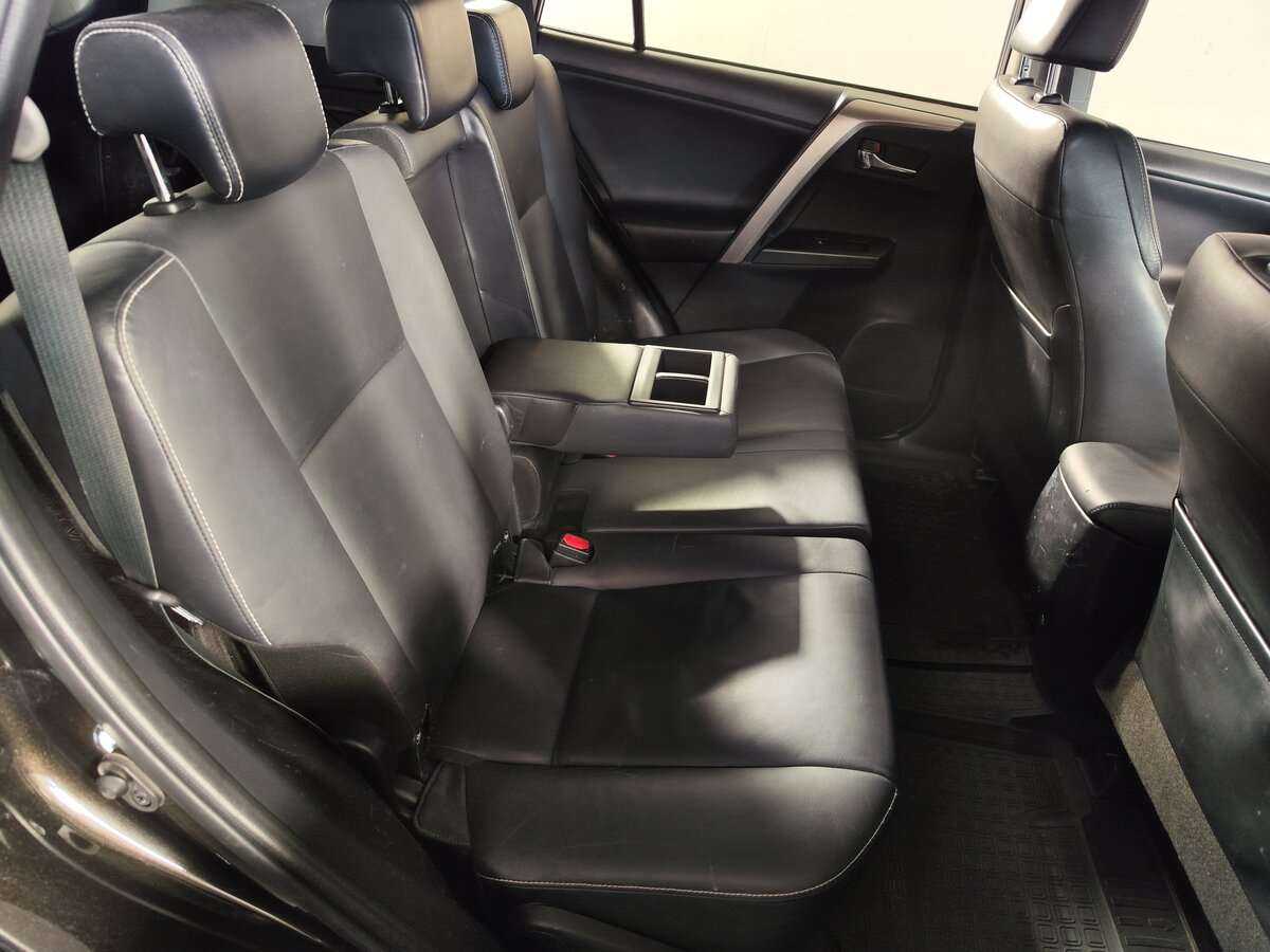 Б/У Тойота Рав4 2015 года. Фото: #8