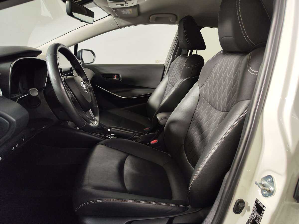 Б/У Тойота Королла 2019 года. Фото: #6