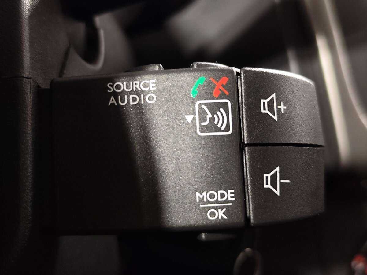 Б/У Рено Логан 2019 года. Фото: #19