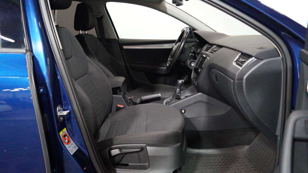 Б/У Шкода Октавия 2014 года. Фото: #10