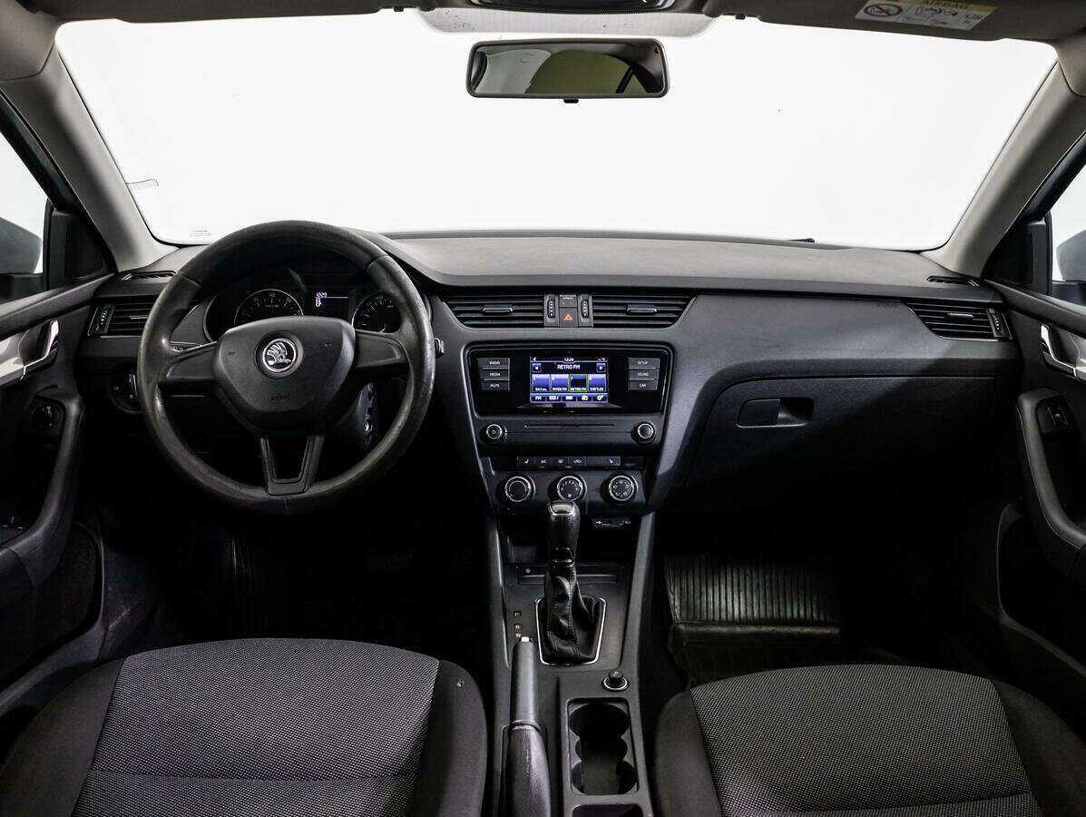 Б/У Шкода Октавия 2015 года. Фото: #12