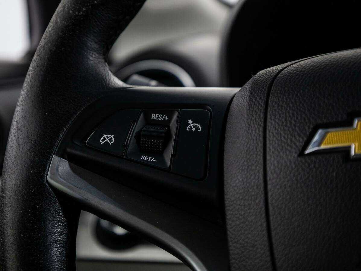 Б/У Шевроле Орландо 2012 года. Фото: #12