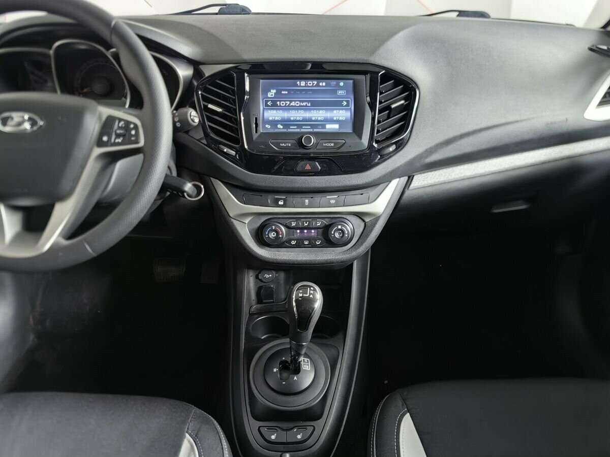 Lada (ВАЗ) Vesta 2019 года с пробегом. Фото: #10