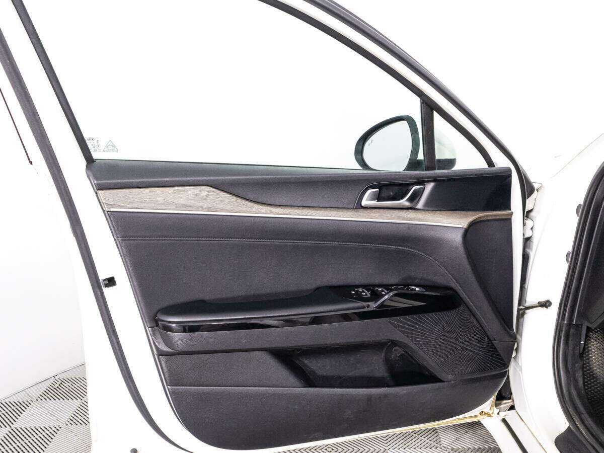 Б/У Киа К5 2020 года. Фото: #23