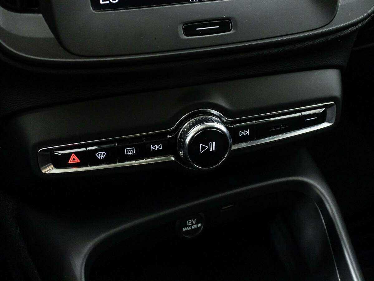 Volvo XC40 2019 года с пробегом. Фото: #18
