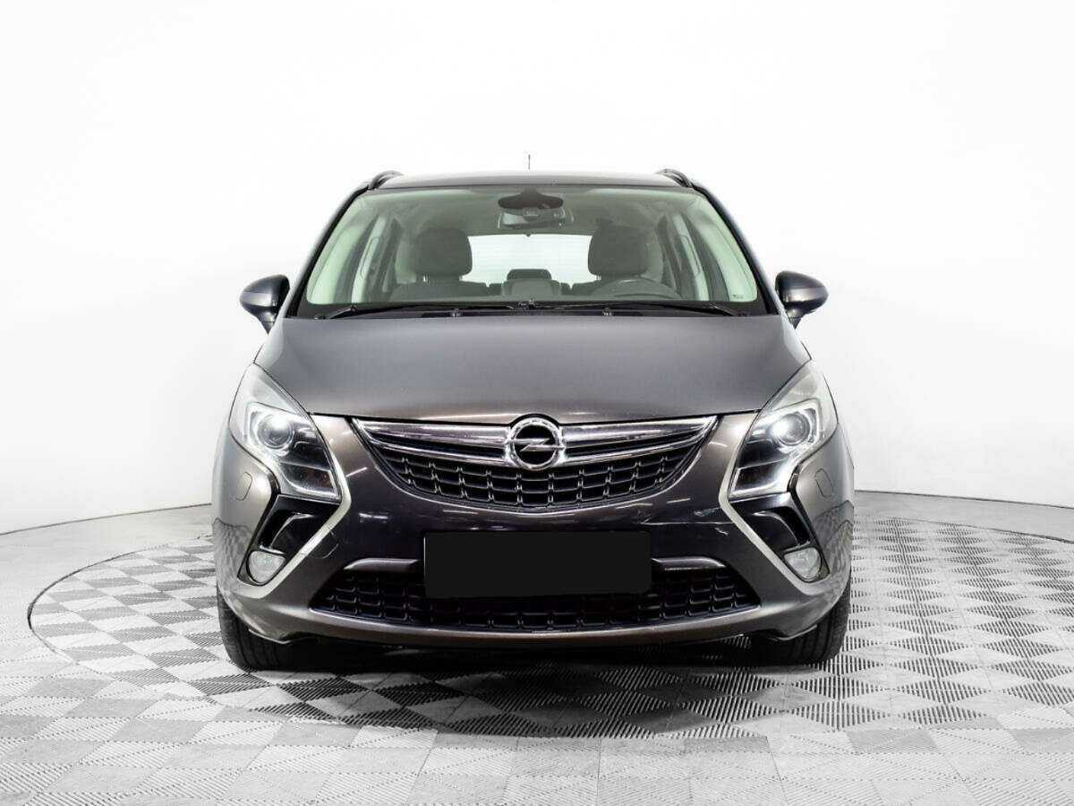 Б/У Опель Зафира 2014 года. Фото: #1