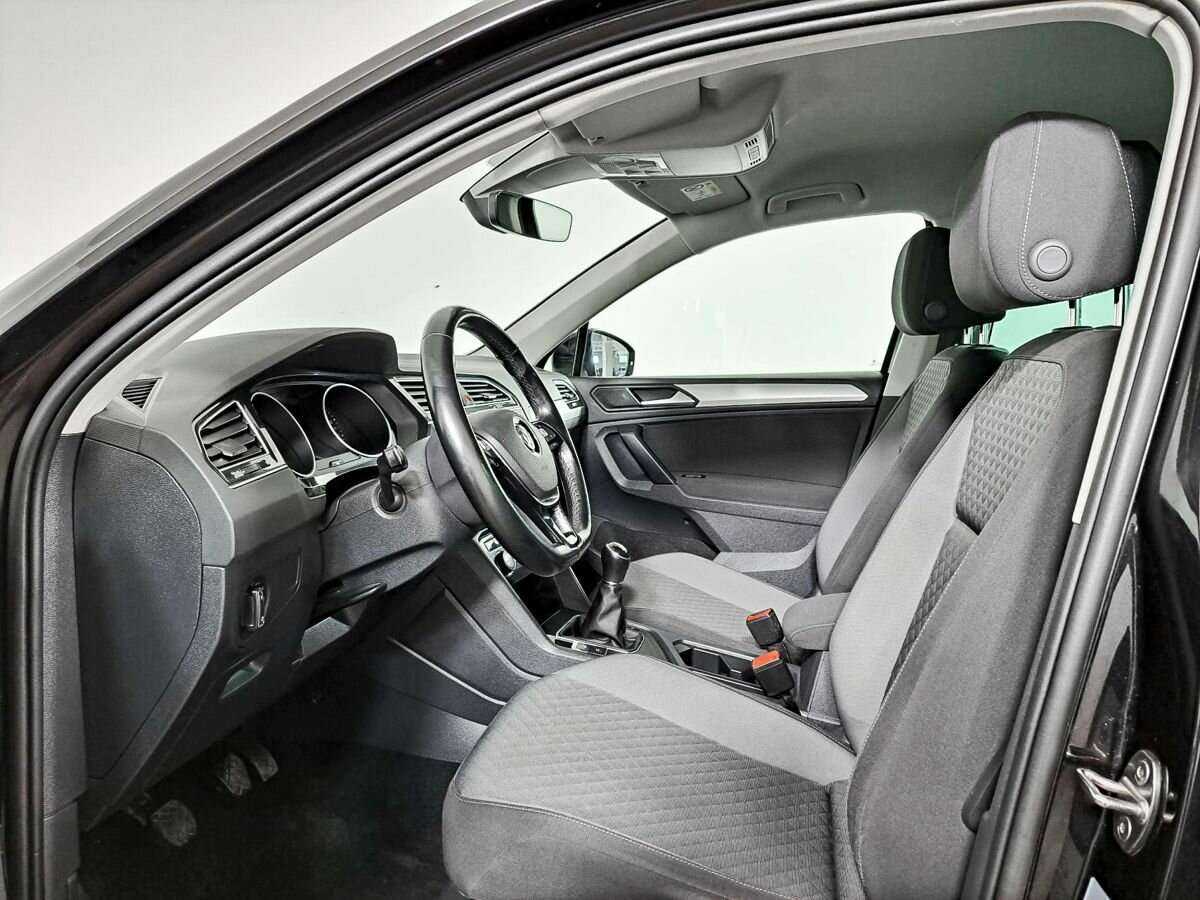 Б/У Фольксваген Тигуан 2019 года. Фото: #13