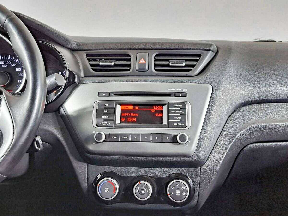 Б/У Киа Рио 2017 года. Фото: #10