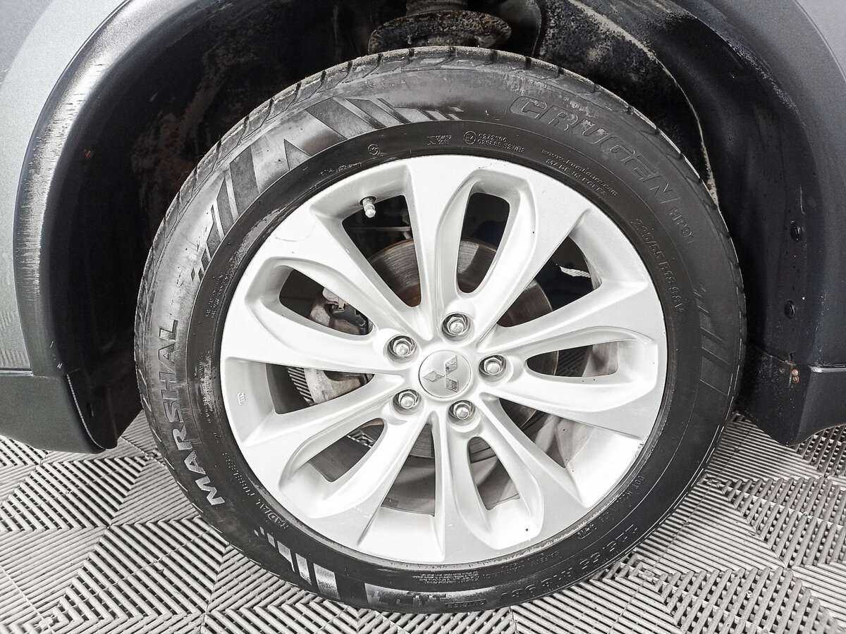 Mitsubishi Outlander 2014 года с пробегом. Фото: #16