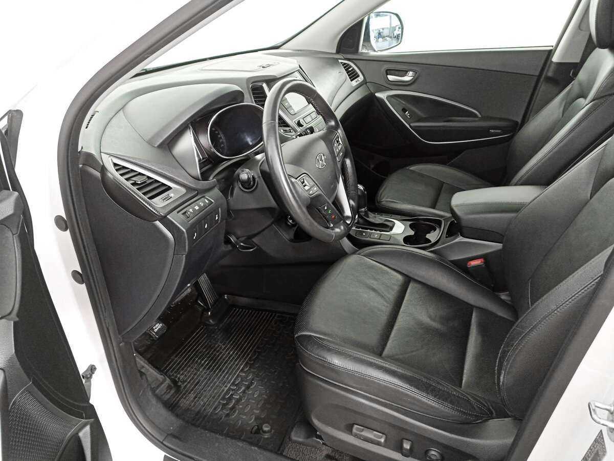 Б/У Хендай Санта Фе 2016 года. Фото: #10